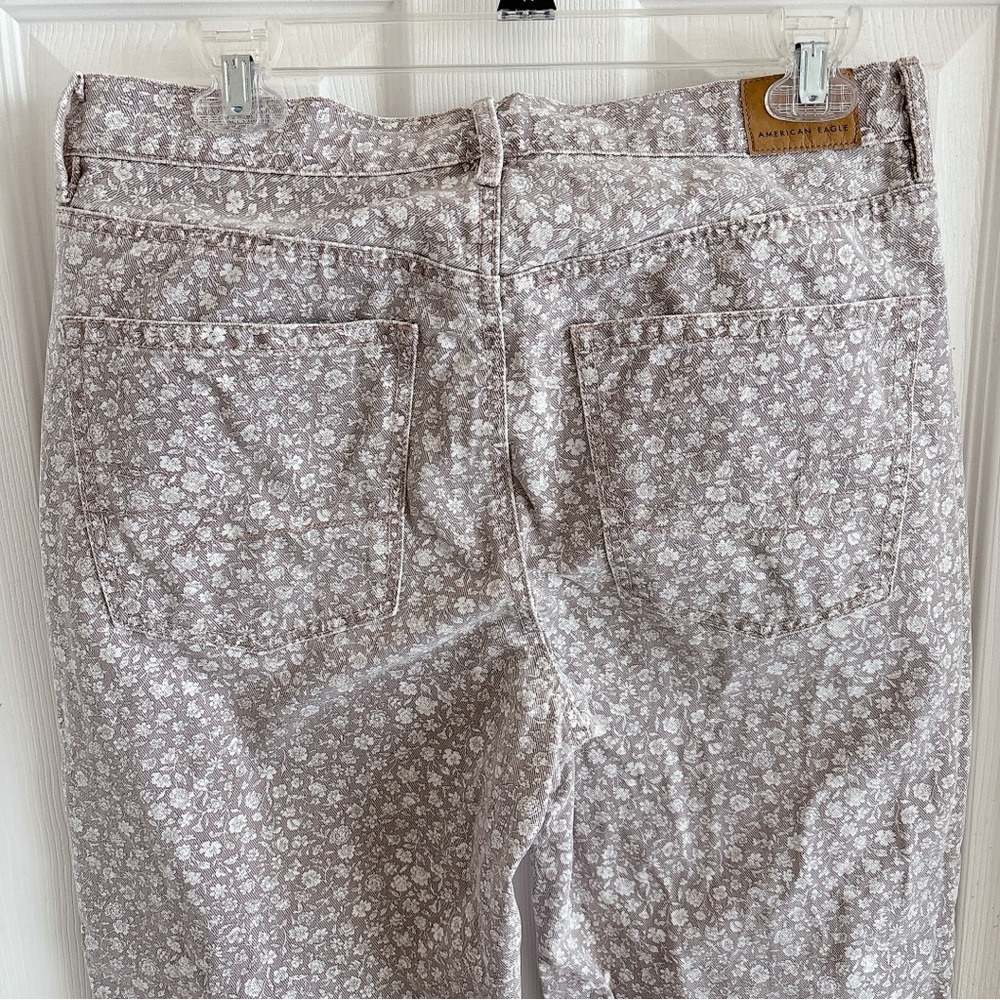 American Eagle '90s Straight Jean Floral Mom Jeans Cottagecore Ditsy Print Taupe - Picture 7 of 11
